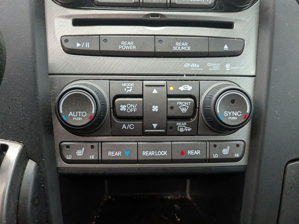 Used 2012 White Honda Touring image 19