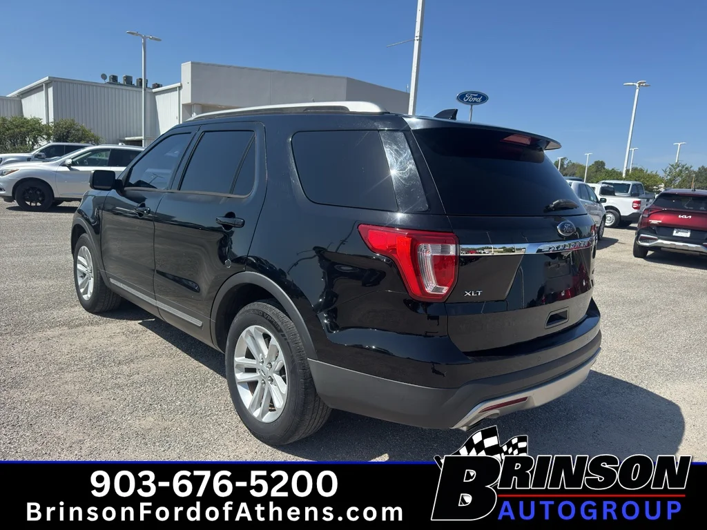 Used 2017 Shadow Black Ford XLT image 7