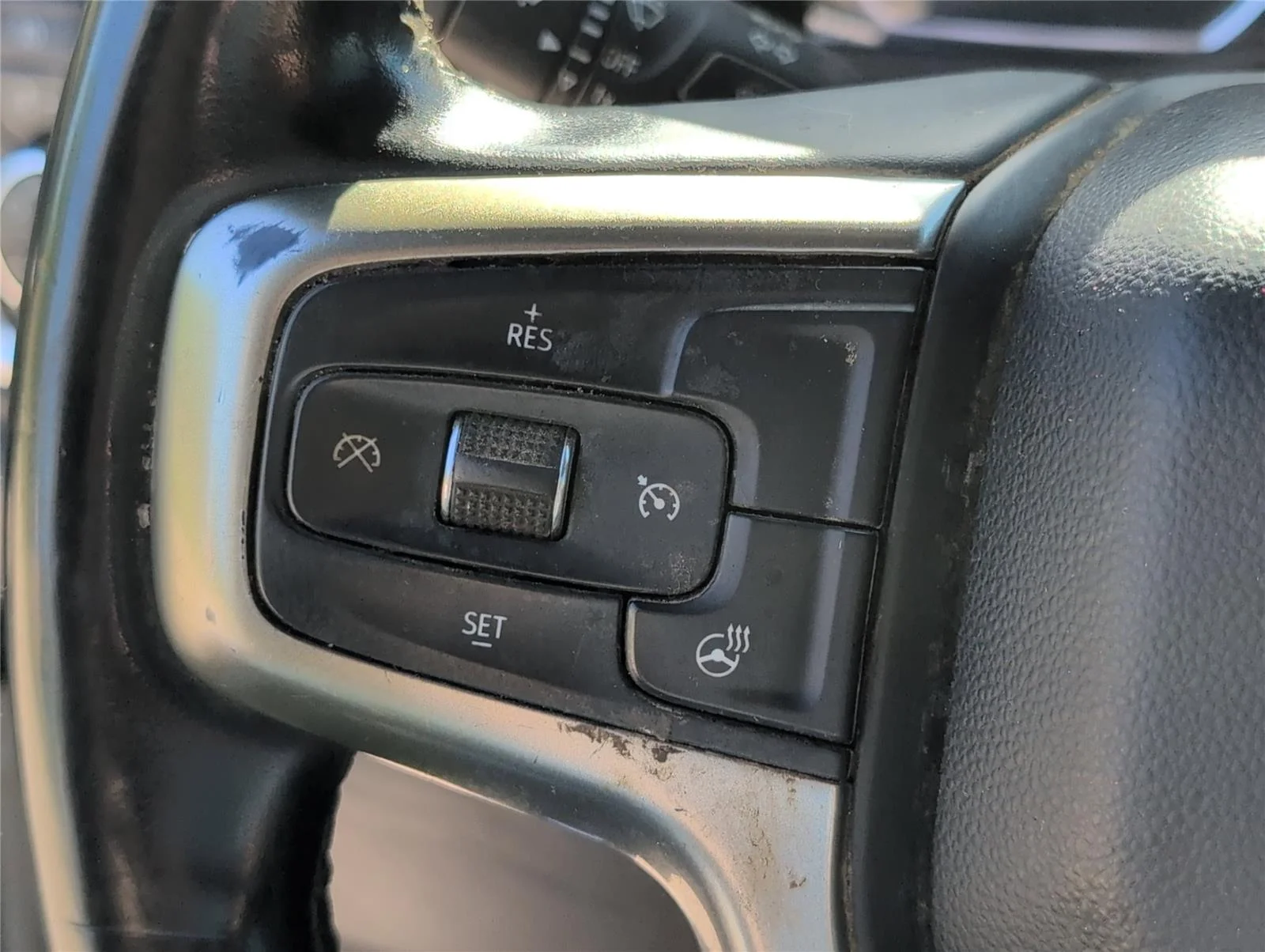 Used 2023 Silver Ice Metallic Chevrolet LT image 22