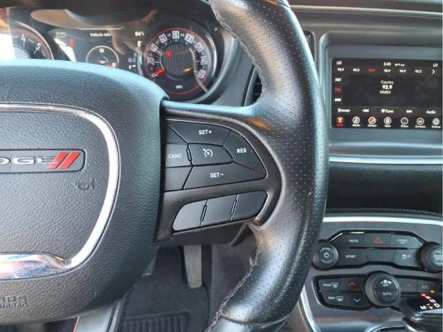 Used 2018 Red Dodge SXT image 25