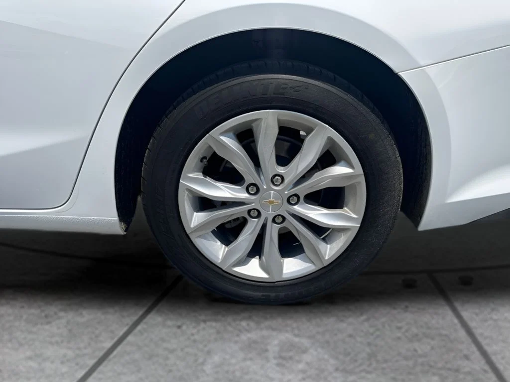 Used 2024 White Chevrolet LT image 20