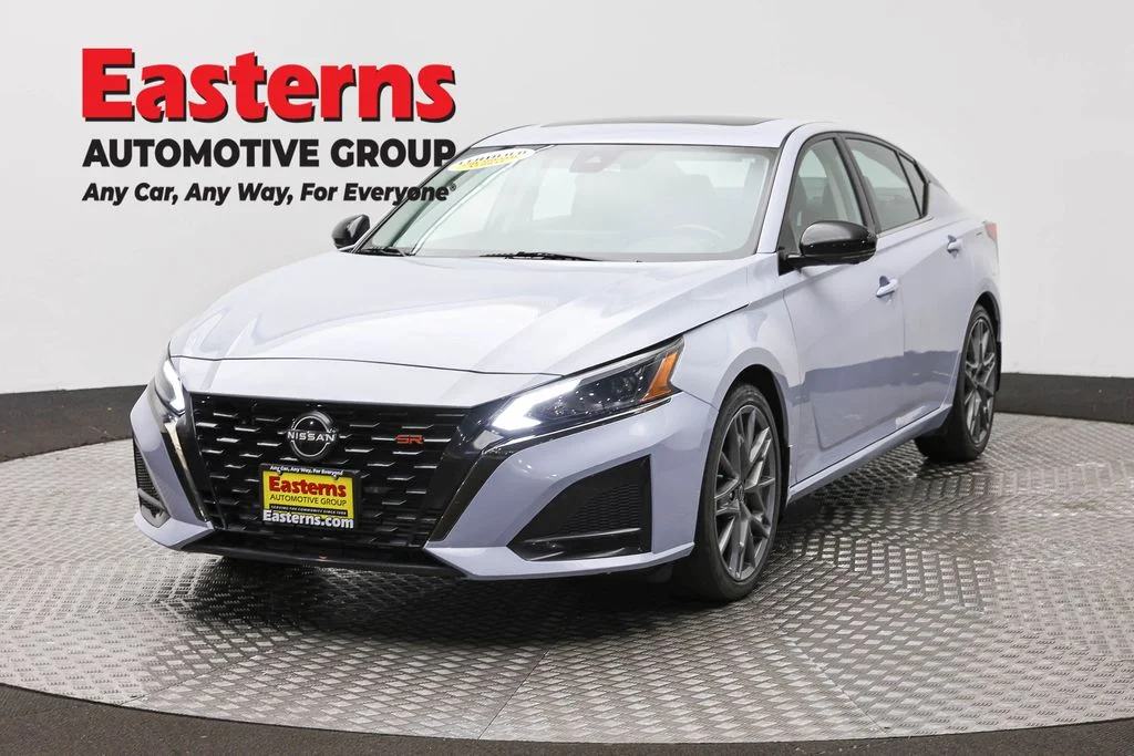 Used 2023 Gray Nissan 2.0 SR image 1