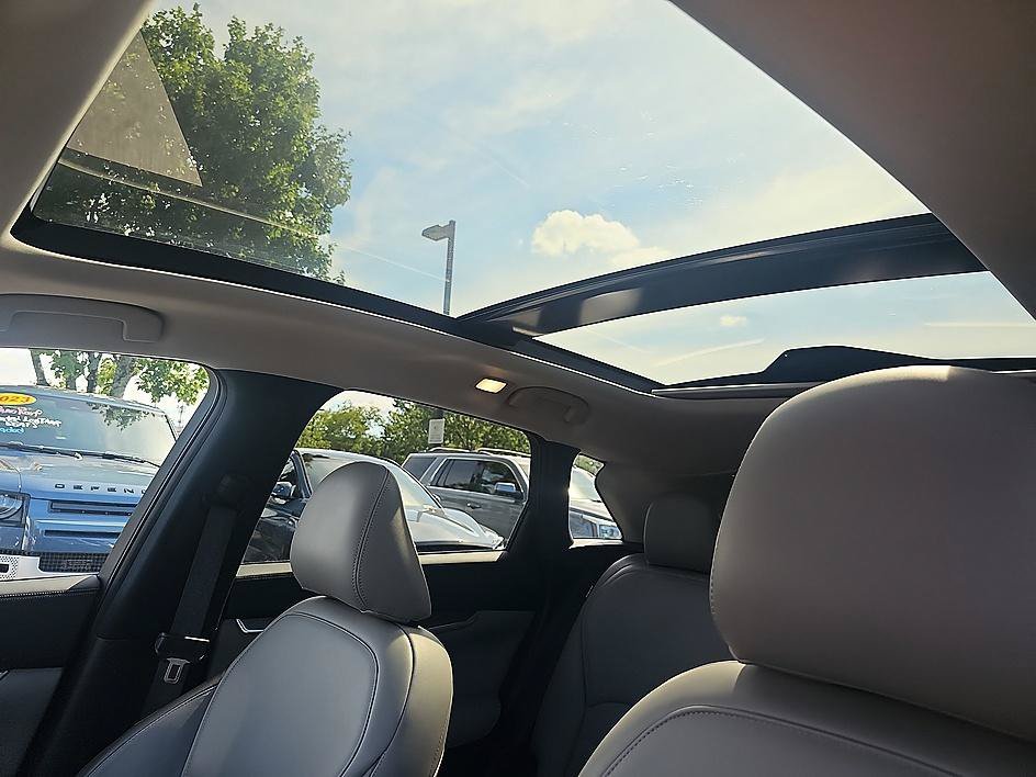 Used 2024 Black Obsidian INFINITI LUXE image 30