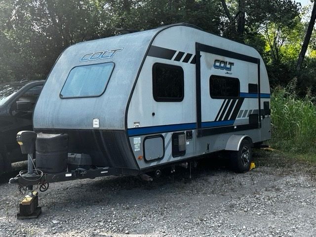 Used 2018  Bullet Camper image 3
