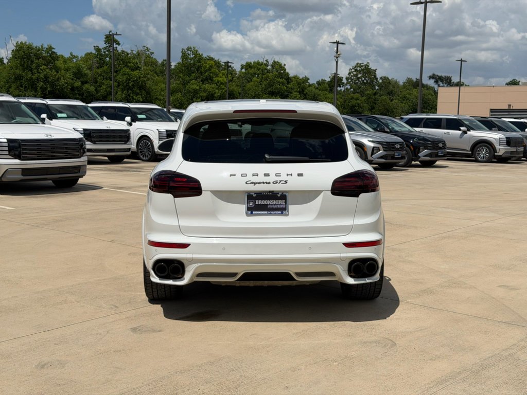 Used 2017  Porsche GTS image 6