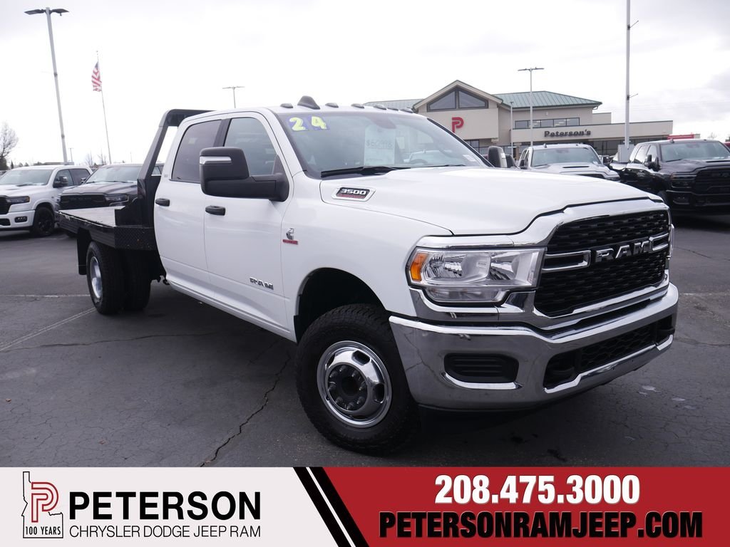 Used 2024 White Ram SLT image 1
