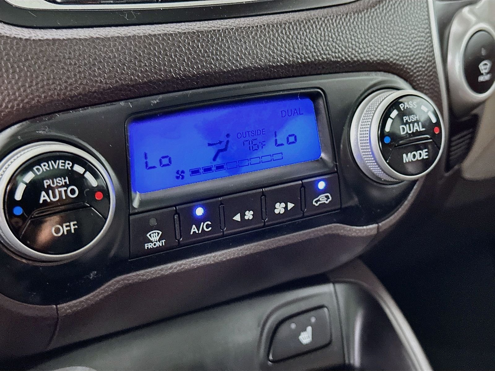 Used 2010 Ash Black Hyundai Limited image 17