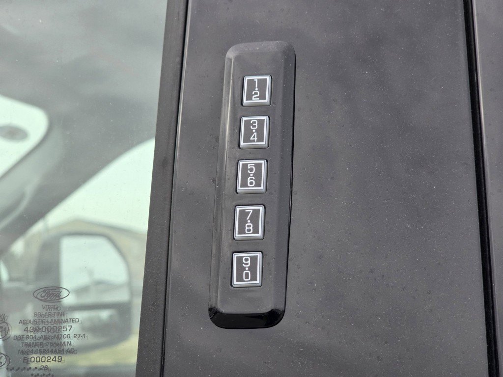 New 2026 Oxford White Ford LARIAT image 20