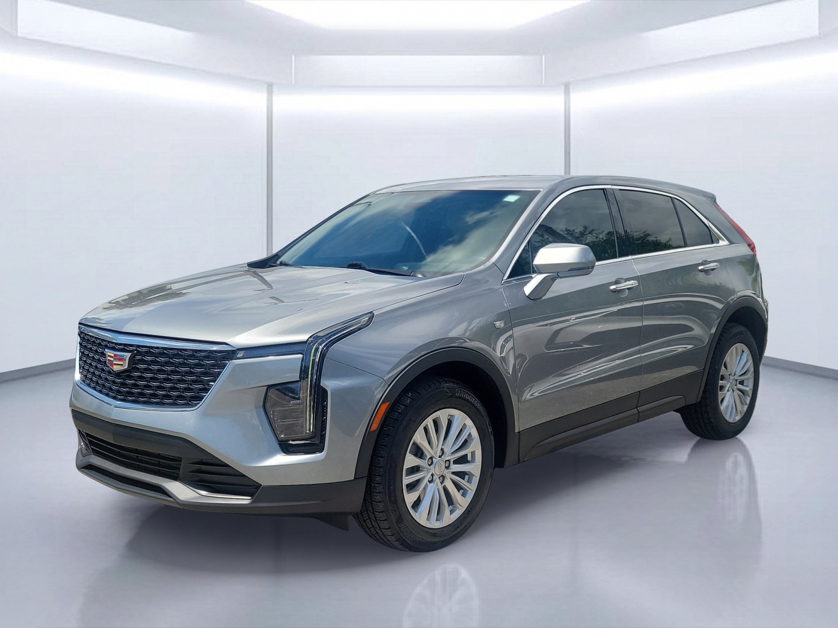 Used 2024 Argent Silver Metallic Cadillac Luxury image 2