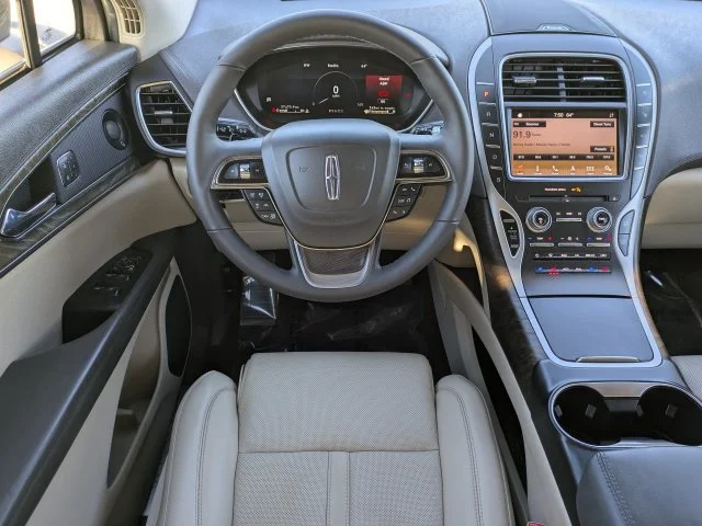 Certified Used 2019 Mocha Lincoln Reserve image 16