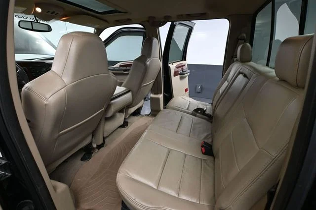 2005 Ford F-350 Super Duty Lariat - Photo 32
