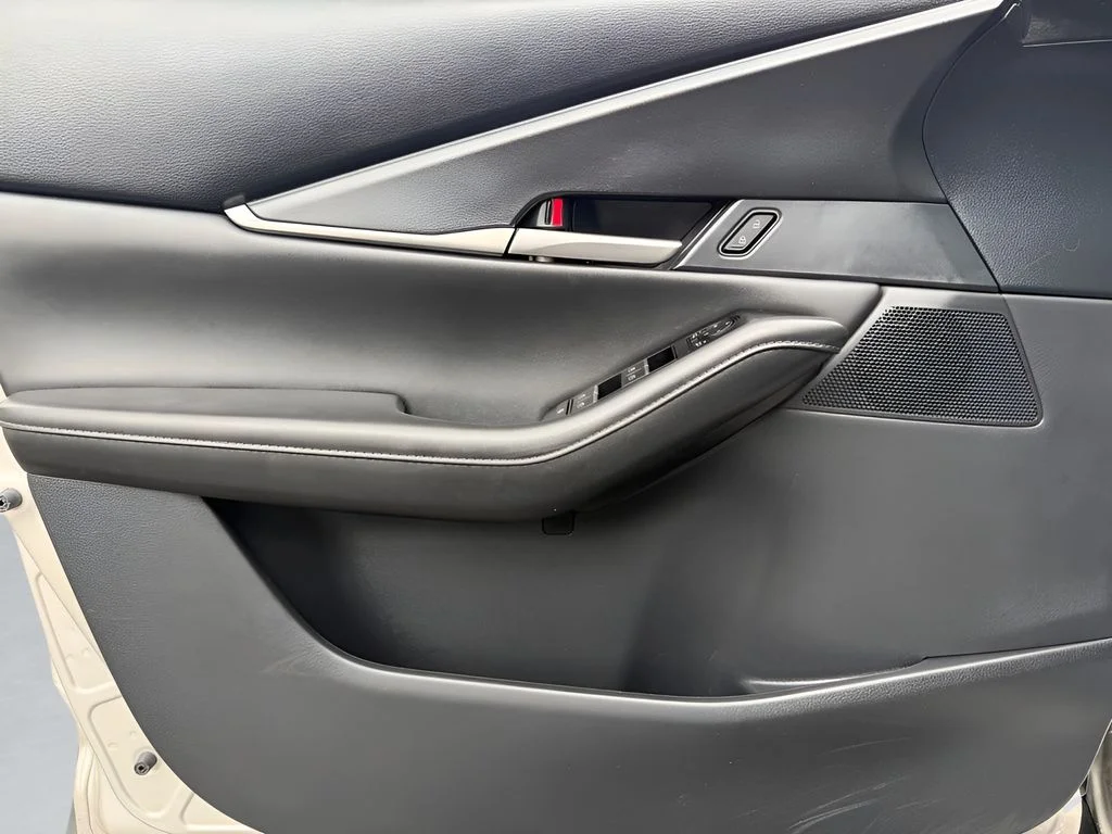Used 2024 Silver Mazda 2.5 S Select Sport image 9