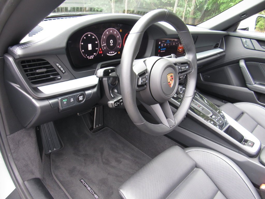 2025 Porsche 911 - Photo 4