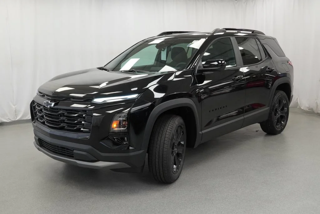 New 2027 Mosaic Black Metallic Chevrolet LT image 3