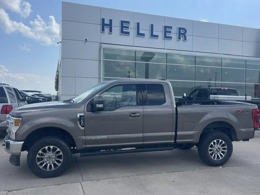 Used 2021 Stone Gray Metallic Ford LARIAT image 3