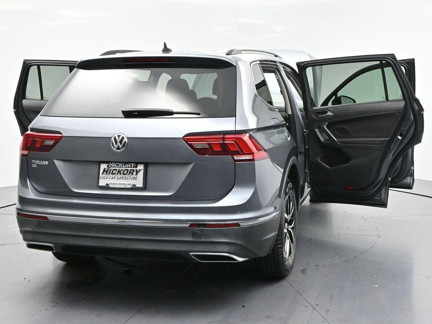 Used 2021 Platinum Gray Metallic Volkswagen SE image 36