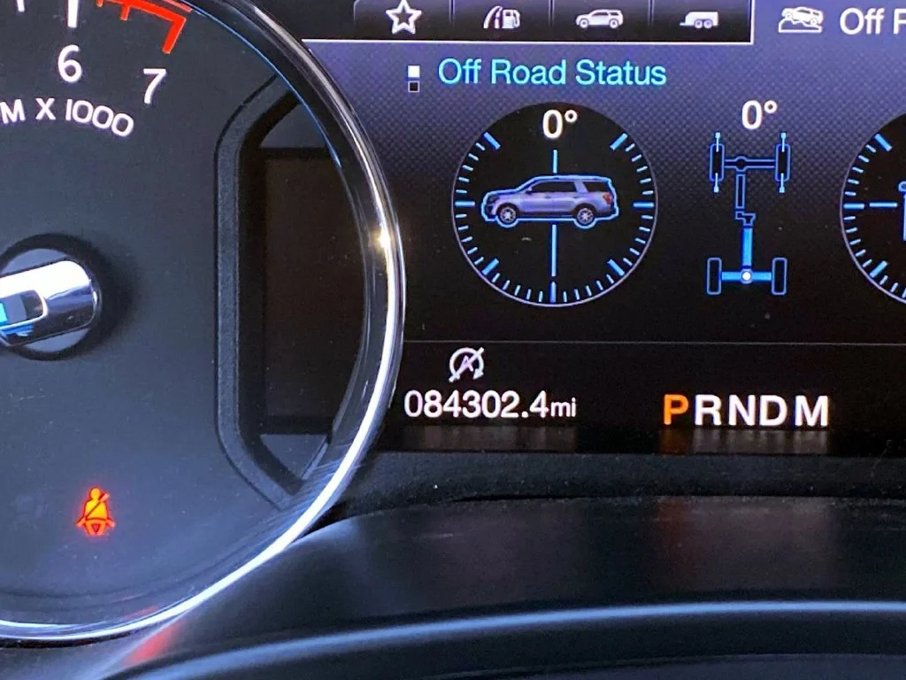 Used 2018 Shadow Black Ford Limited image 34