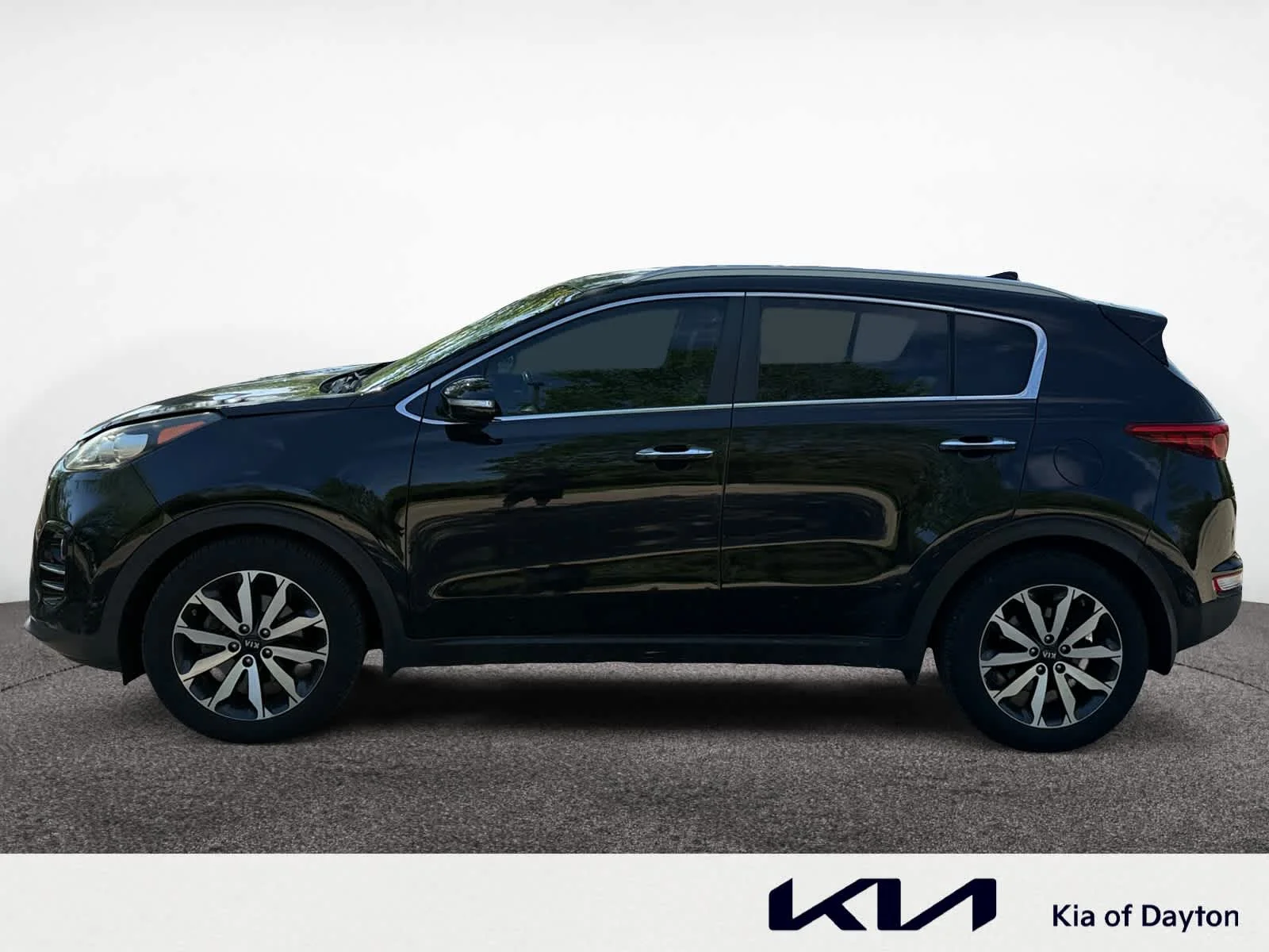 Used 2018 Black Cherry Kia EX image 8