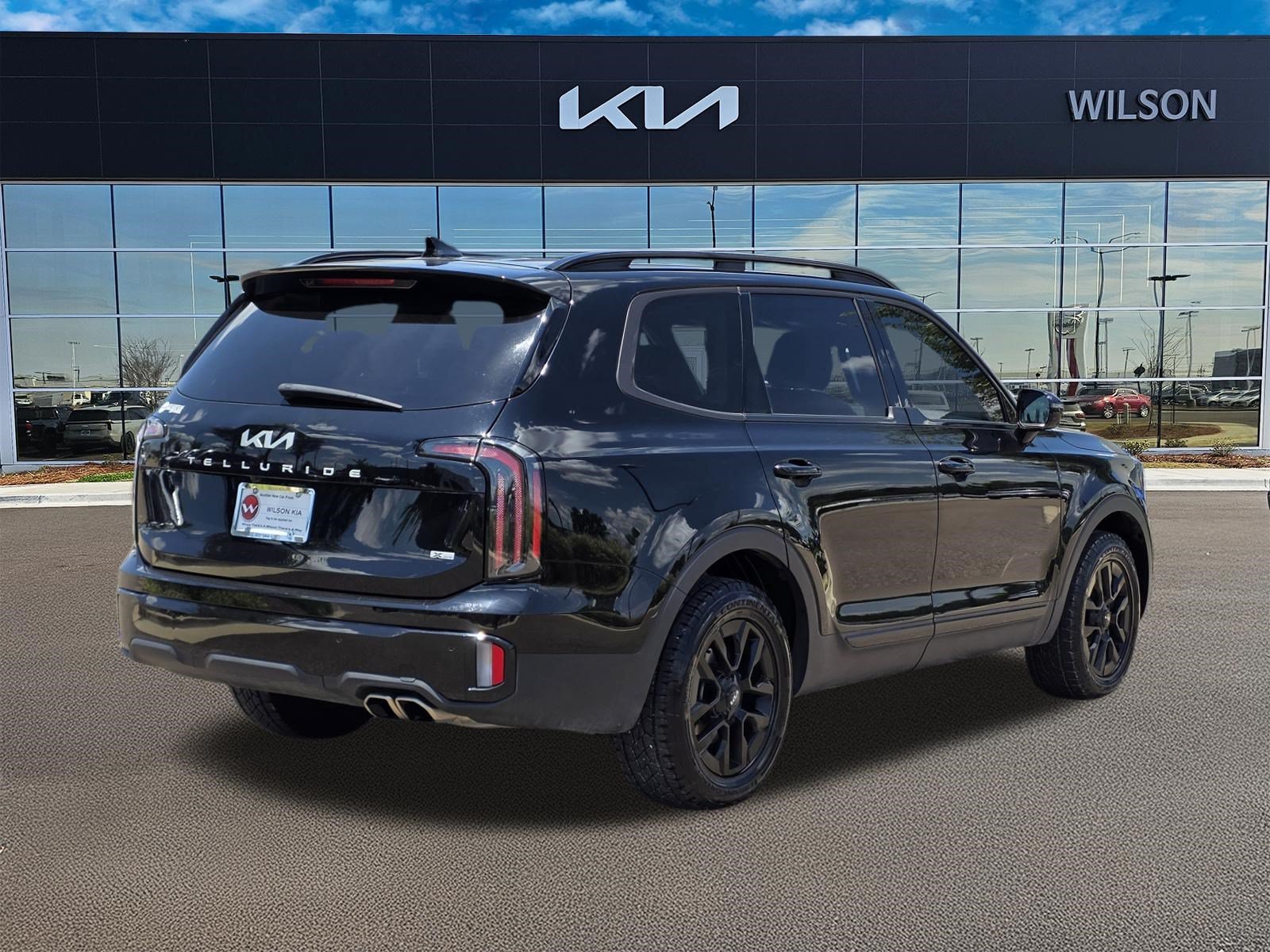Certified Used 2024 Ebony Black Kia SX Prestige X-Pro image 4