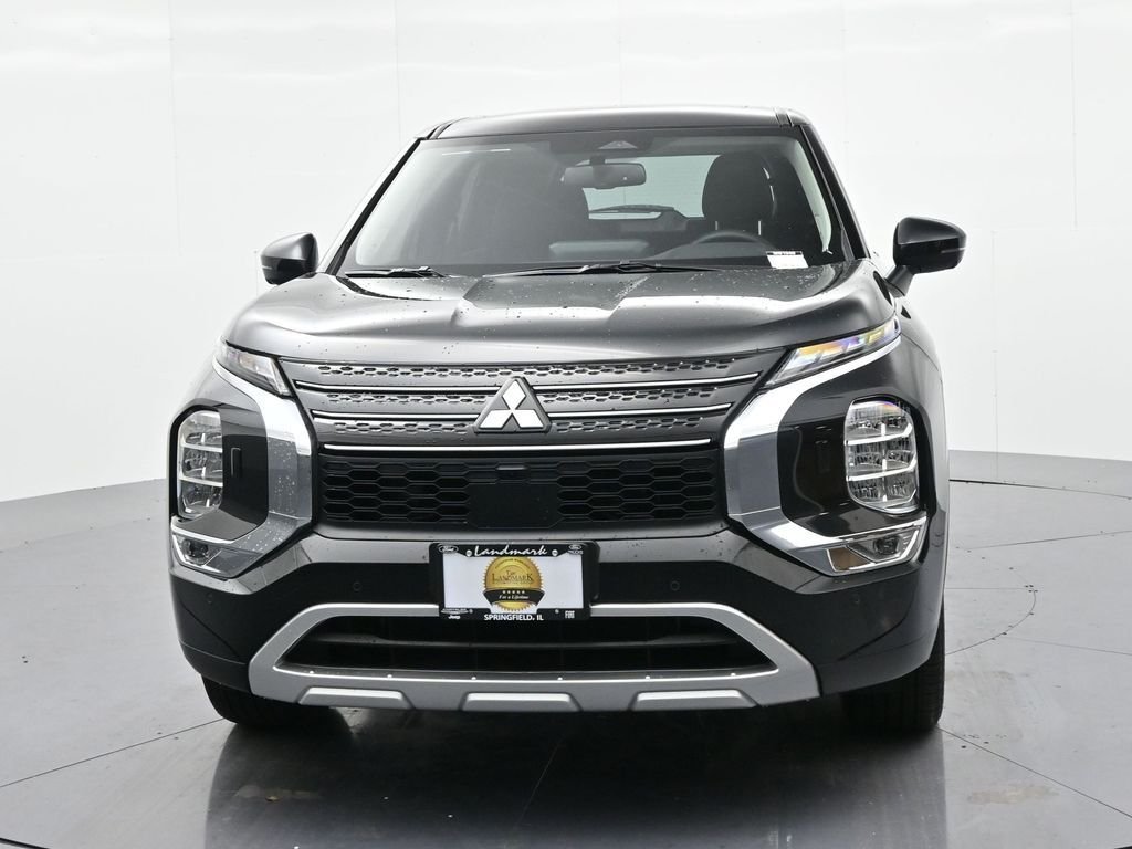New 2025 Black Mitsubishi SE image 2