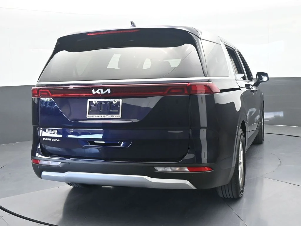 Used 2024 Deep Chroma Blue Kia LX image 4
