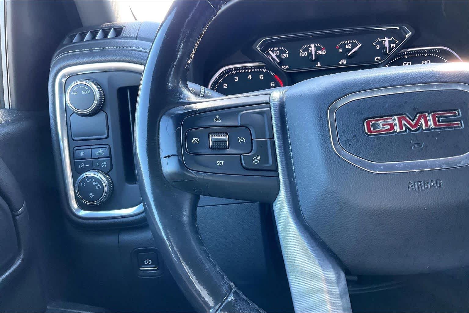 Used 2020 Satin Steel Metallic GMC Elevation image 22