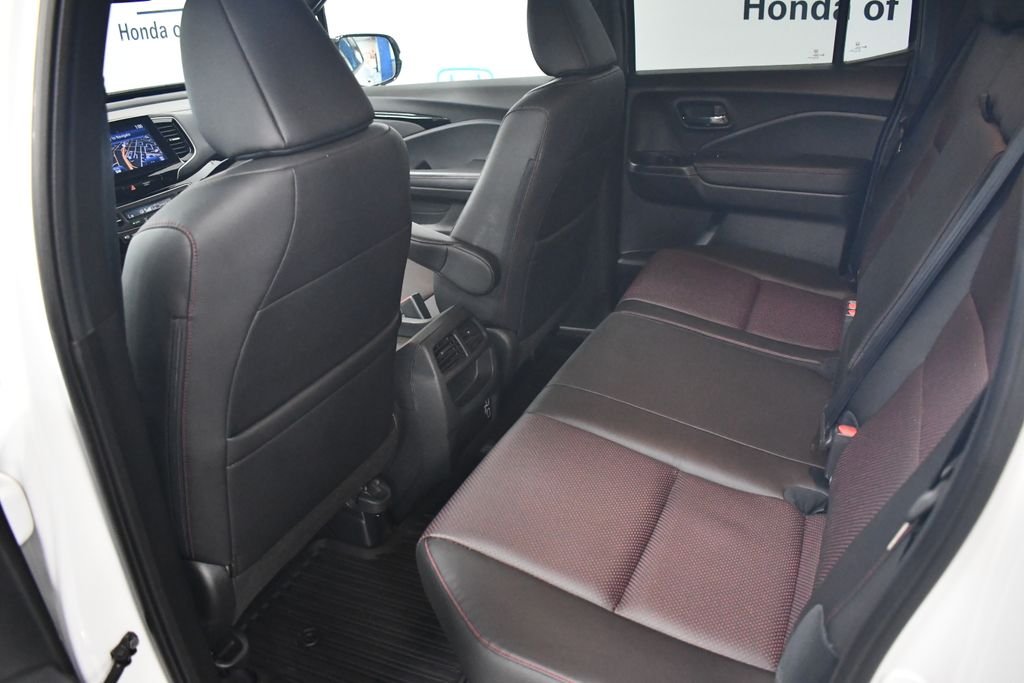 Certified Used 2023 Platinum White Pearl Honda Black Edition image 30