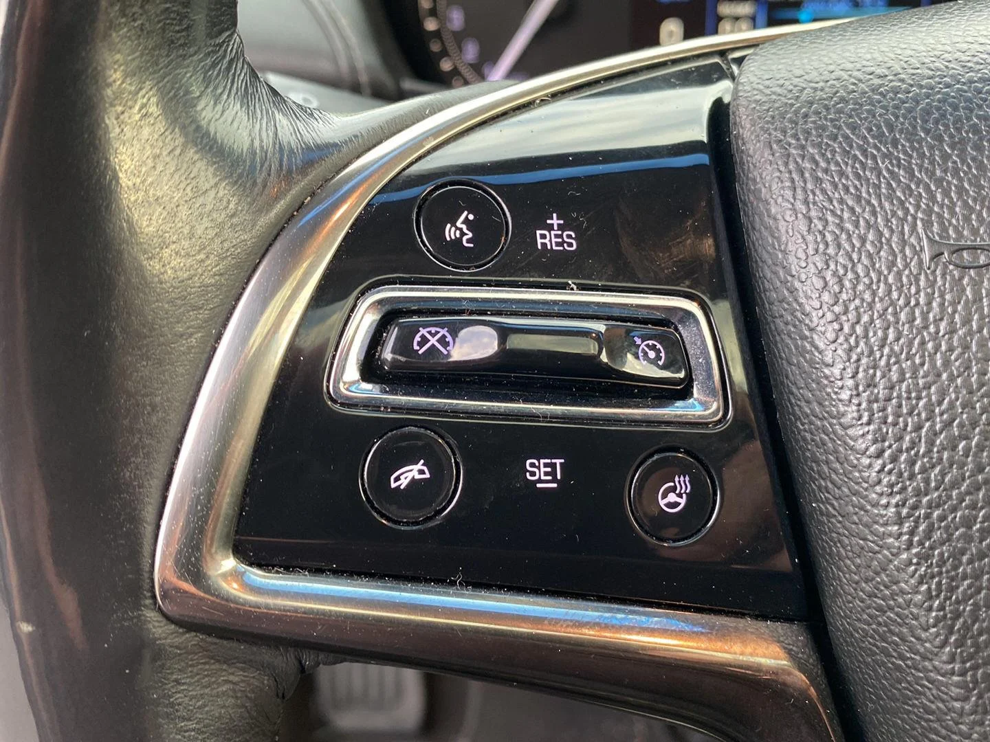 Used 2018 Phantom Gray Metallic Cadillac Luxury AWD image 19