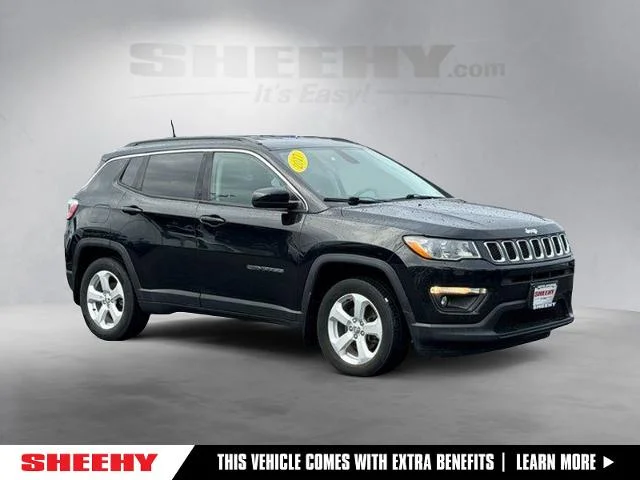 Used 2017 Diamond Black Jeep  image 1