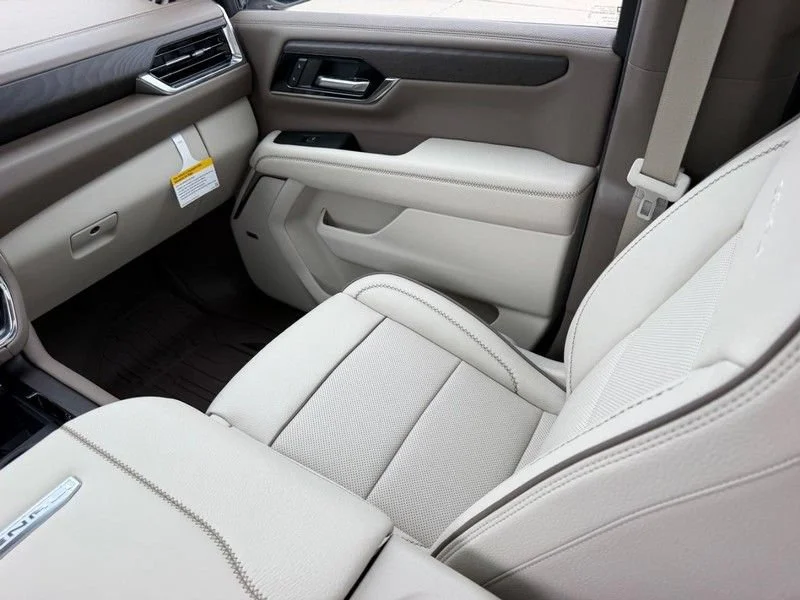 2026 GMC Yukon Denali - Photo 20