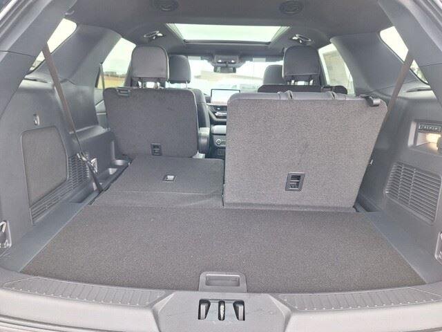 New 2026 Carbonized Gray Metallic Ford Tremor® image 34