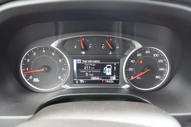 Used 2019 Summit White GMC SLE-2 image 28