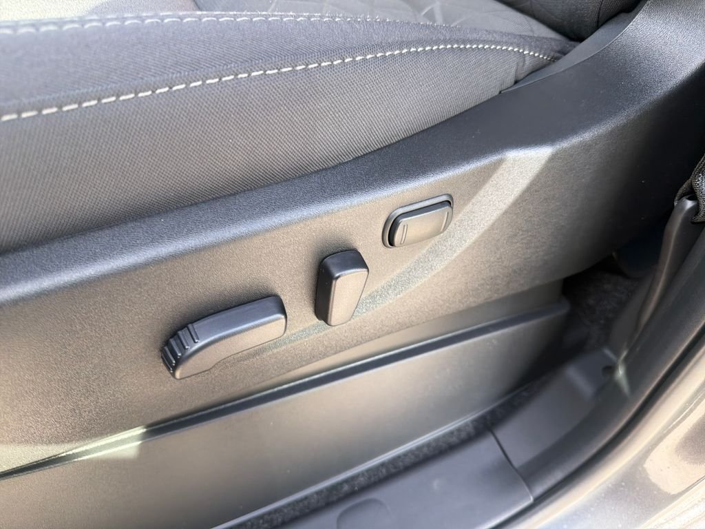 New 2026 Nissan Frontier SV 4D Crew Cab