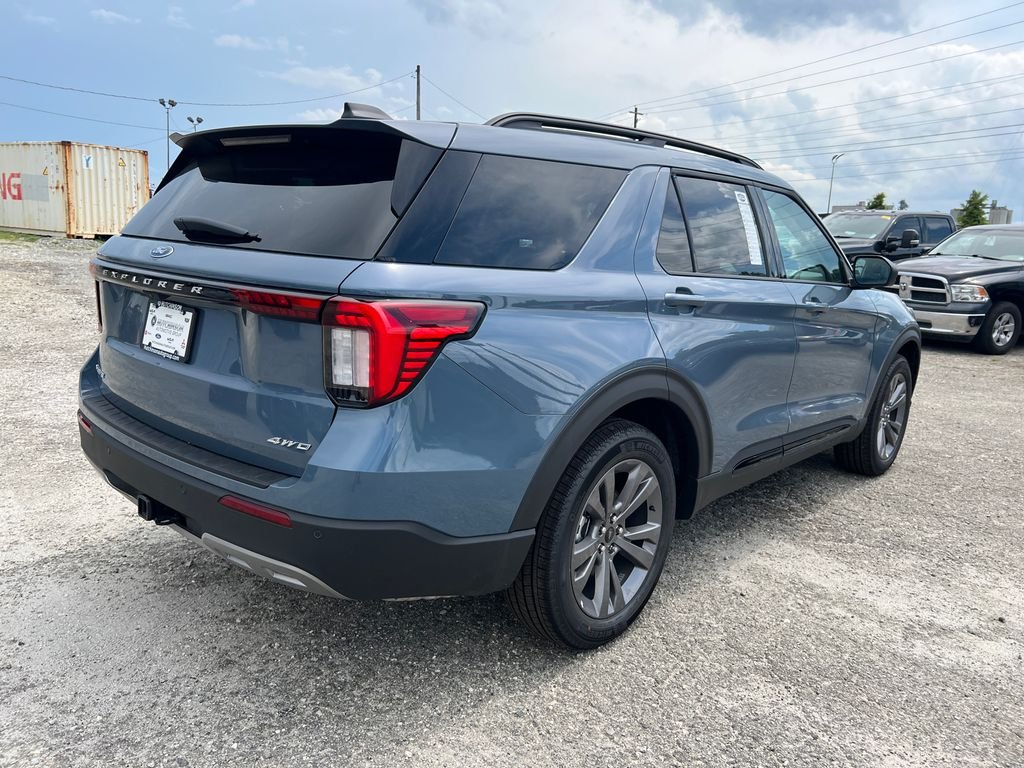 New 2026 Vapor Blue Metallic Ford Active image 7