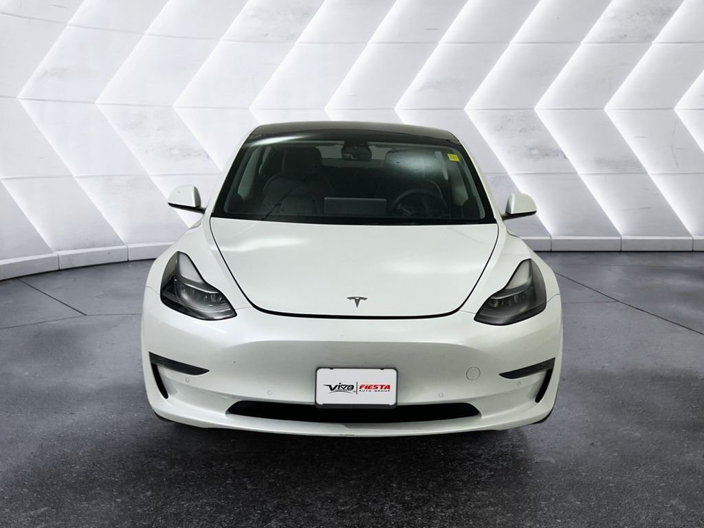 Used 2022  Tesla Long Range image 2