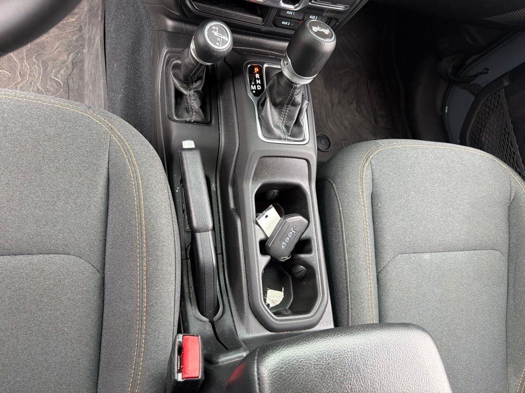 Used 2024 Gray Jeep Sport S image 19
