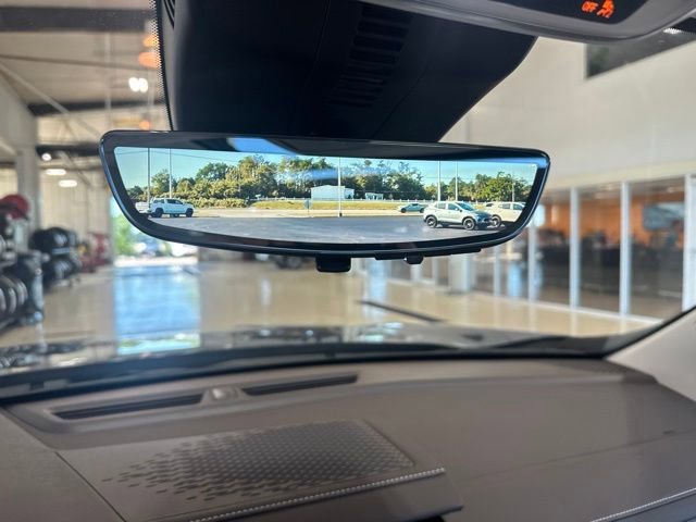 2026 GMC Acadia Denali - Photo 17