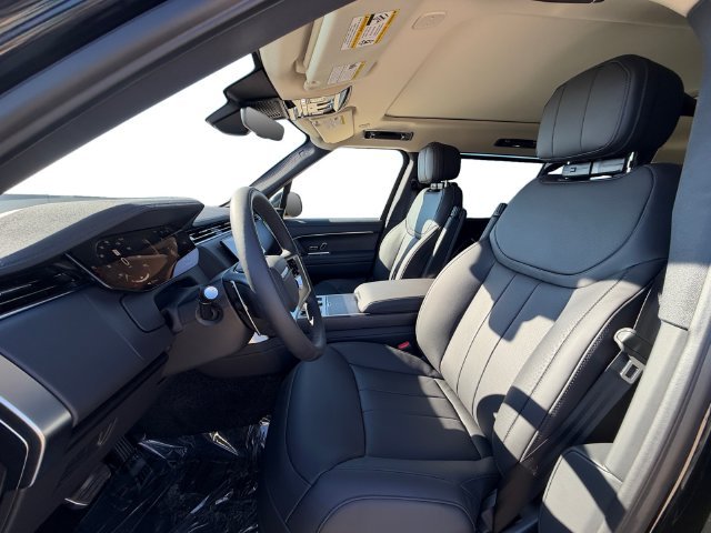 New 2027 Santorini Black Land Rover SE image 10