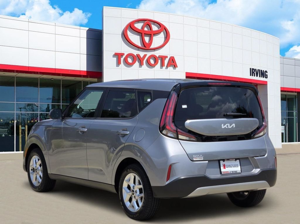 Used 2024 Gray Kia LX image 3