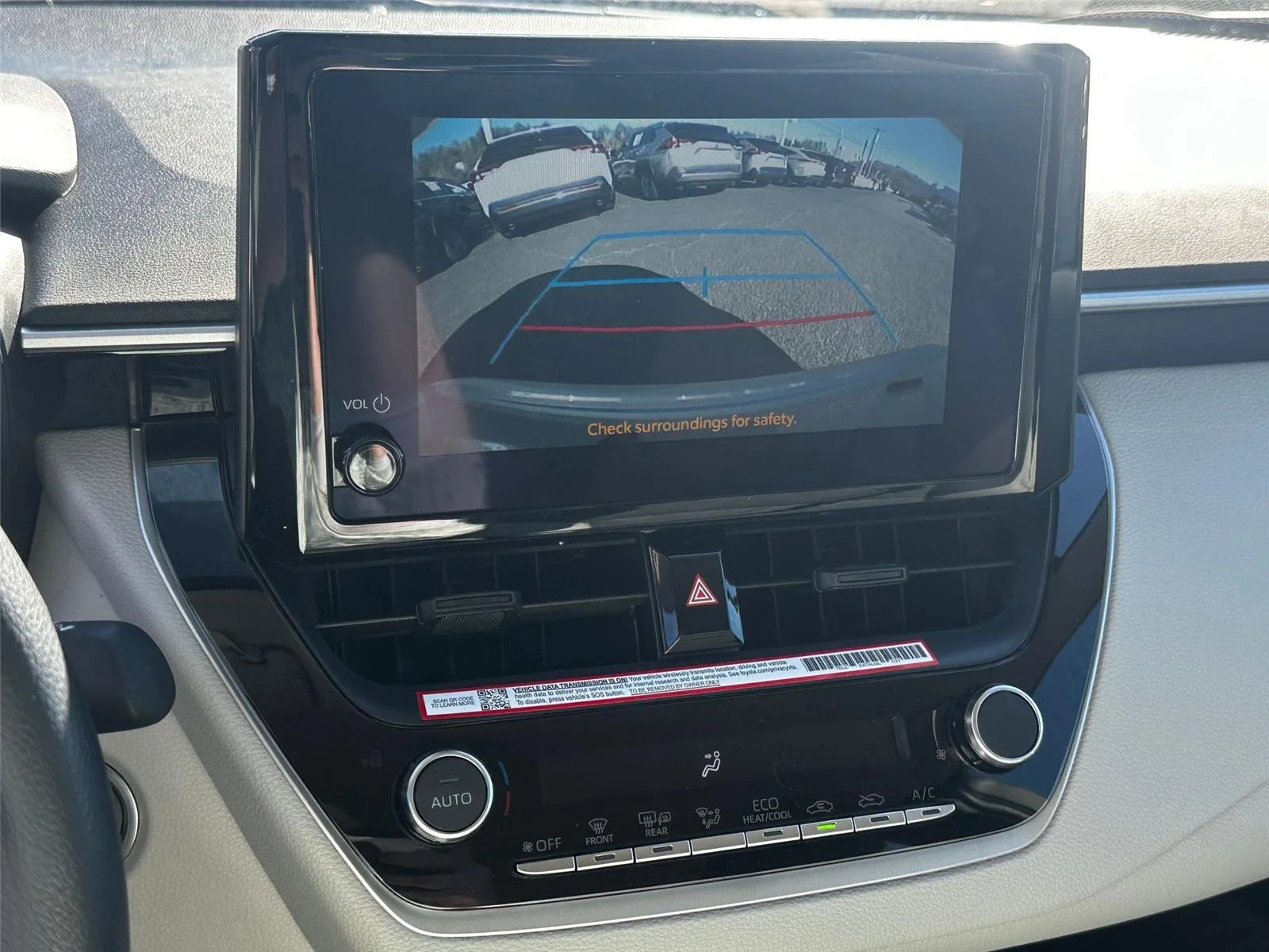 2025 Toyota Corolla LE - Photo 20