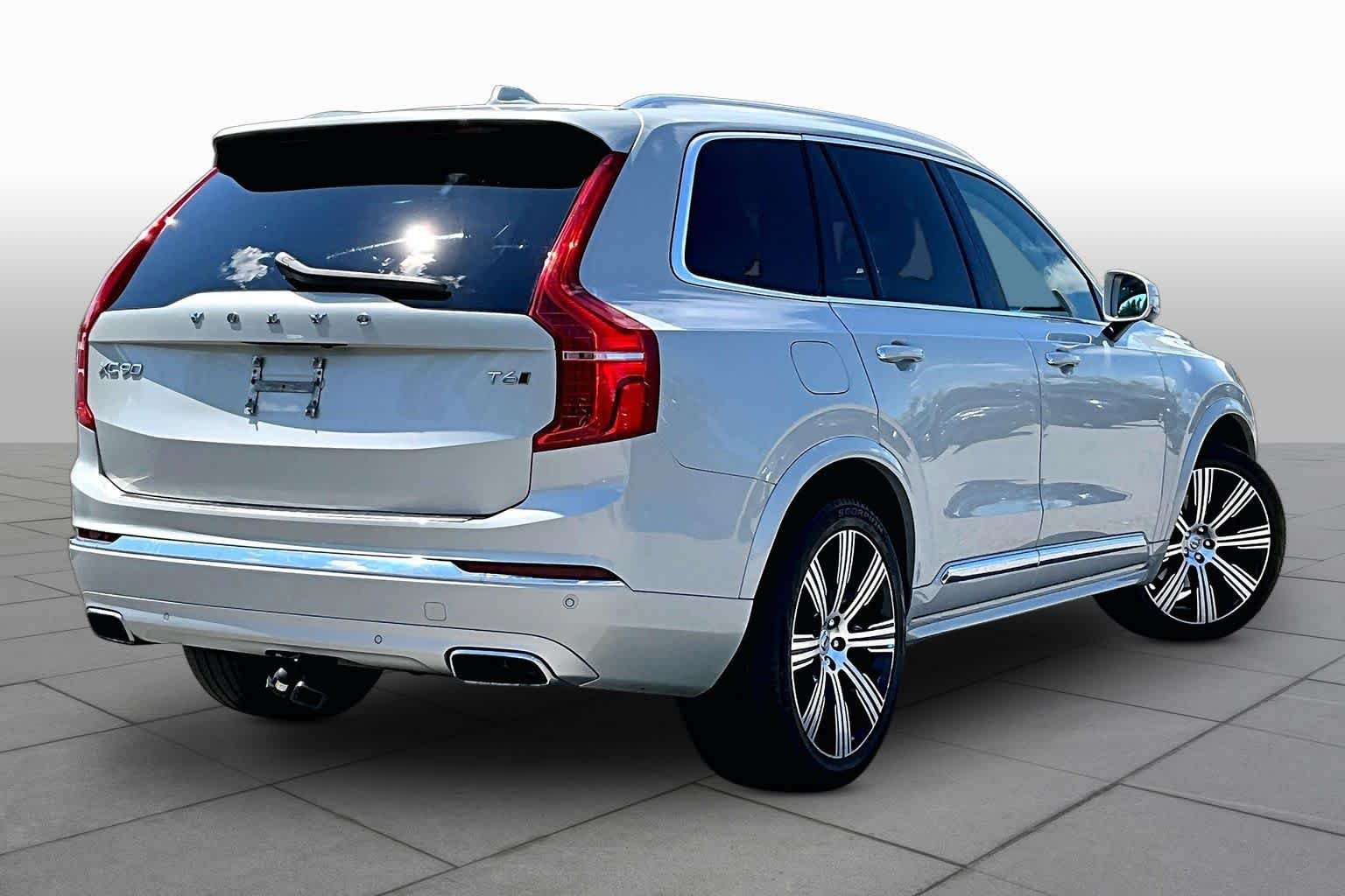 Used 2021 Birch Light Metallic Volvo Inscription image 13