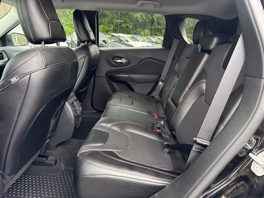 Used 2022 Black Jeep Trailhawk image 12