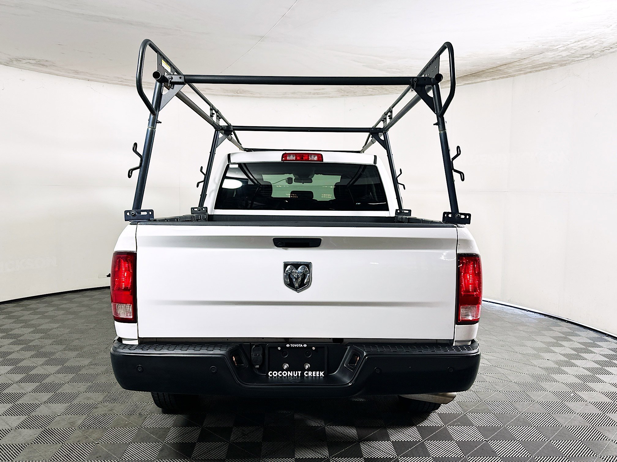 2023 Ram 1500 thumbnail 6