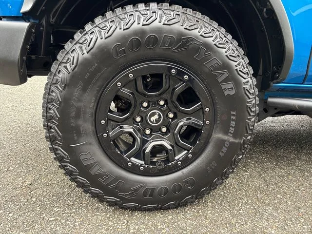 Used 2023 Velocity Blue Metallic Ford Wildtrak image 24