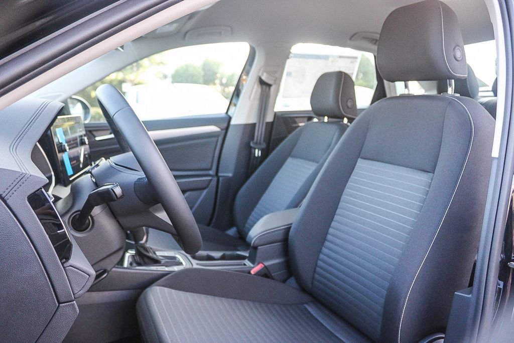 New 2027 Black Volkswagen 1.5T S image 17