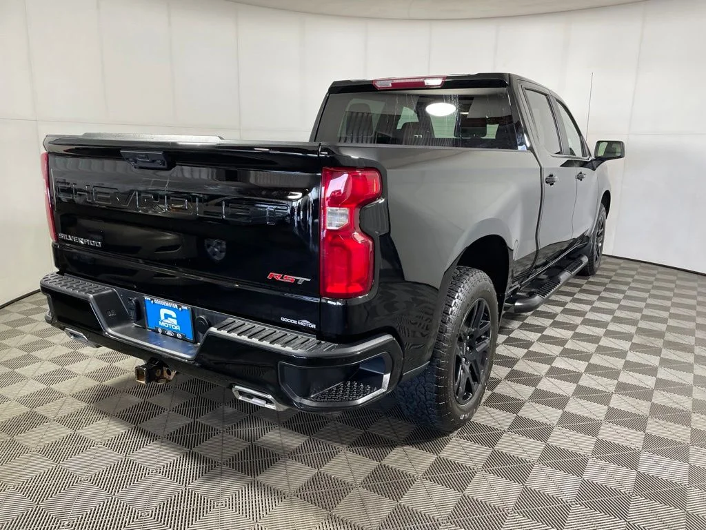 Used 2024 Black Chevrolet RST image 8