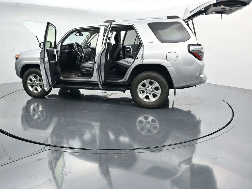 Used 2022 Silver Toyota SR5 Premium image 28
