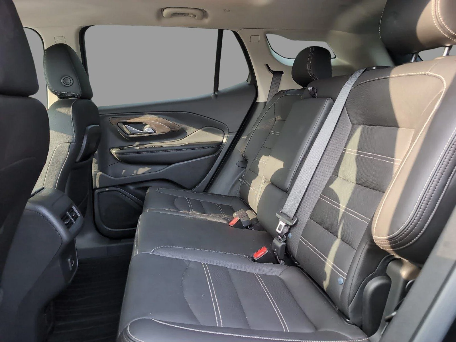 Used 2023 Ebony Twilight Metallic GMC Denali image 34