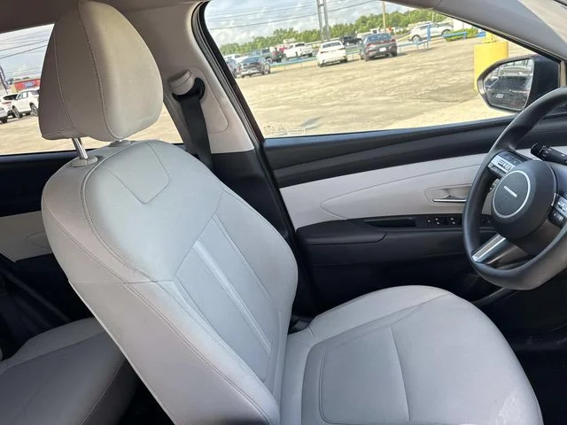 Used 2025 Red Hyundai SEL image 24