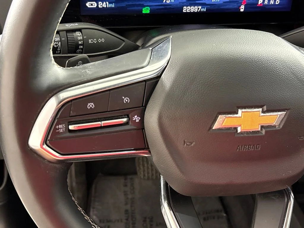 Used 2024 White Chevrolet LT image 29